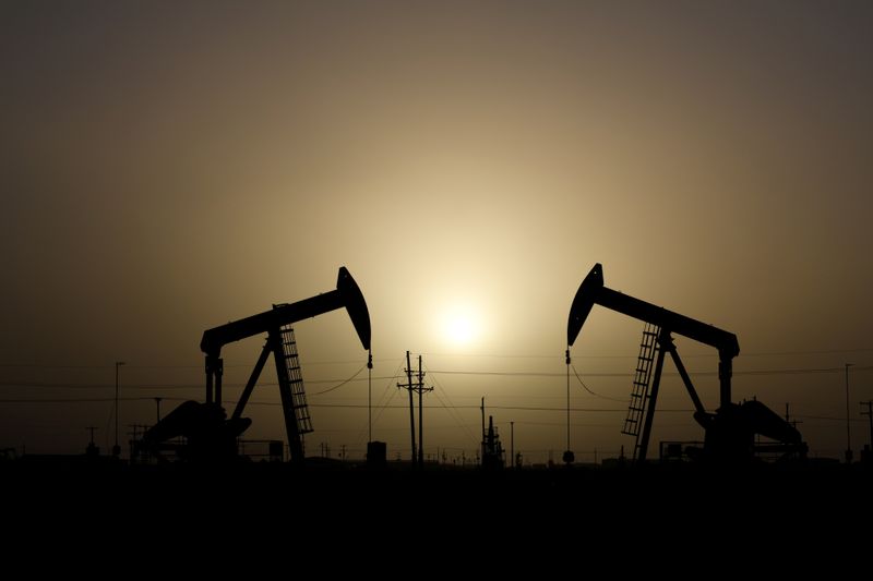 U.S. crude falls below $30 as Fed move fails to calm markets