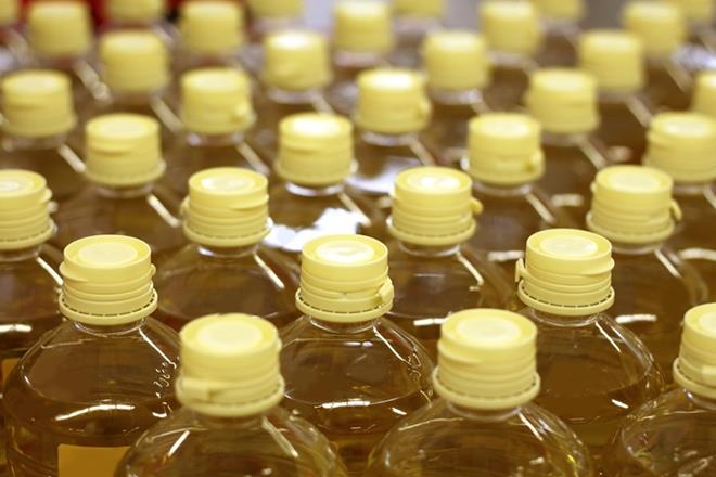 India's vegetable oil demand set to drop for first time in decades