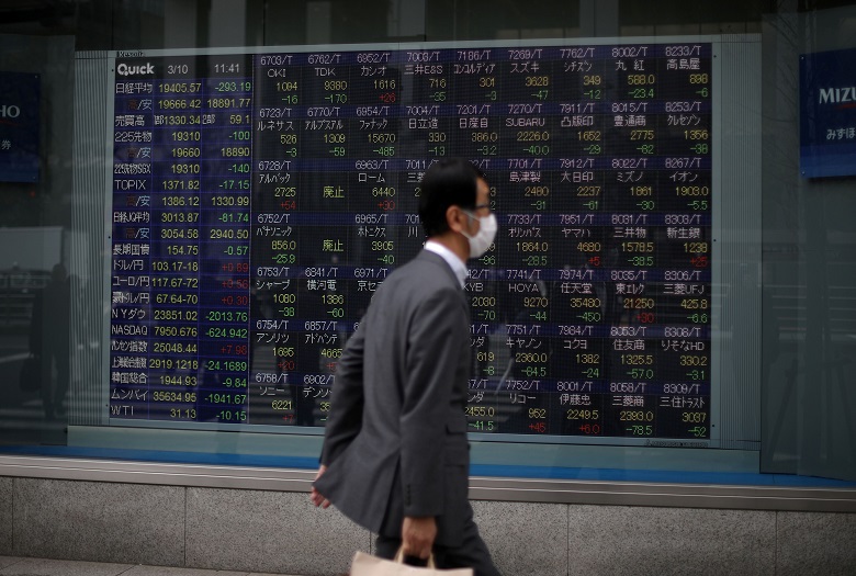 Asia shares follow S&P 500 higher, oil and gold jump